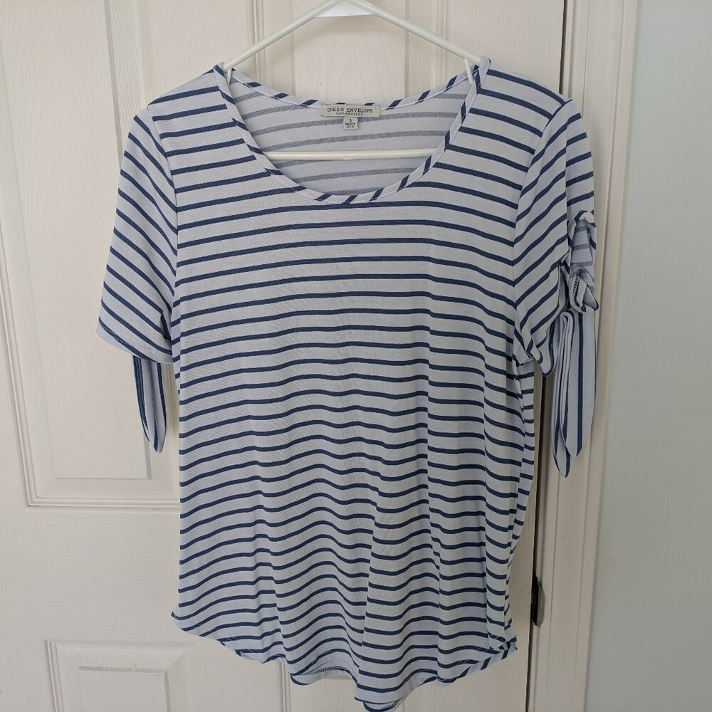 Green Envelope Los Angeles brand-  size L - Short sleeved - white with blue stri